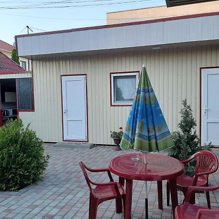 Mini Hotel Уютный Дворик Odessa Ngoại thất bức ảnh