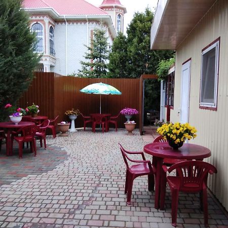 Mini Hotel Уютный Дворик Odessa Ngoại thất bức ảnh