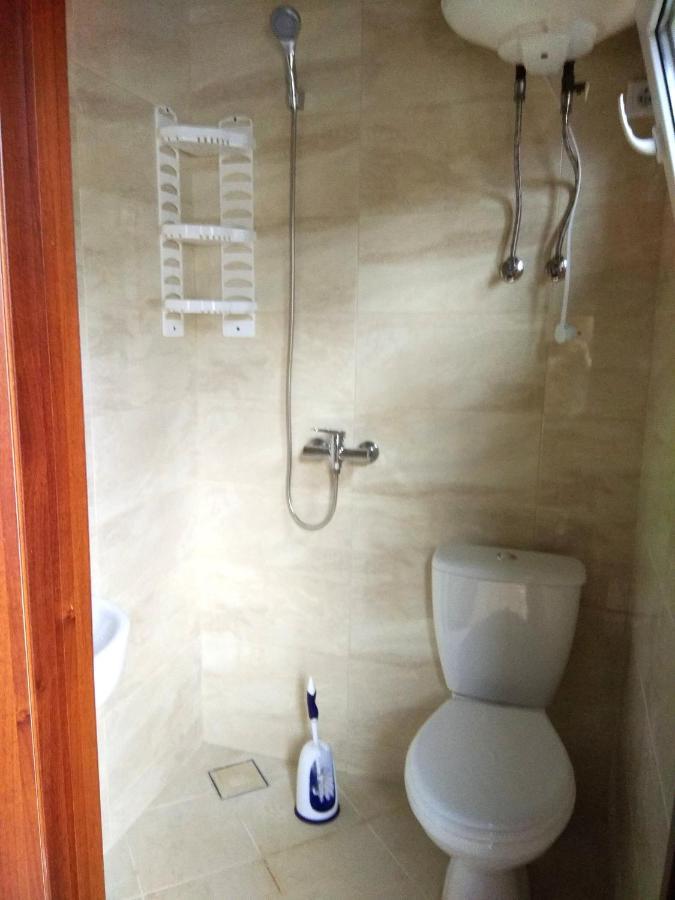 Mini Hotel Уютный Дворик Odessa Ngoại thất bức ảnh
