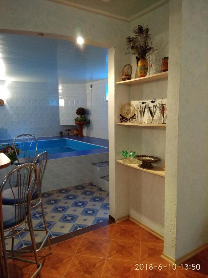 Mini Hotel Уютный Дворик Odessa Ngoại thất bức ảnh