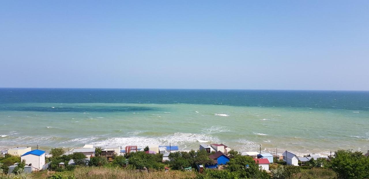 Mini Hotel Уютный Дворик Odessa Ngoại thất bức ảnh